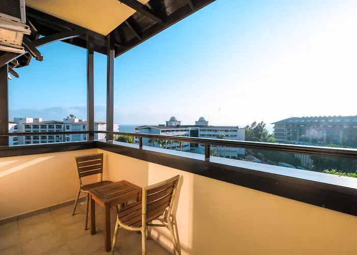 Villa Side Hotel