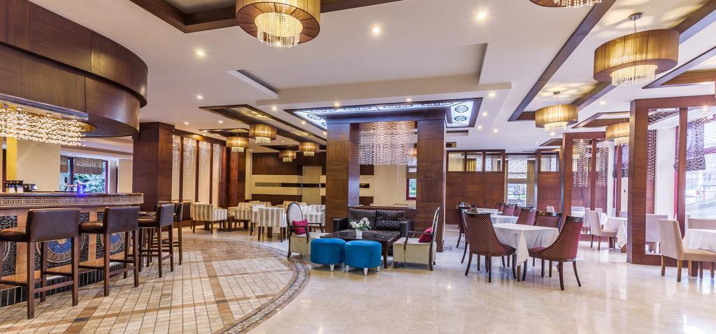 מלון Villa Side Hotel