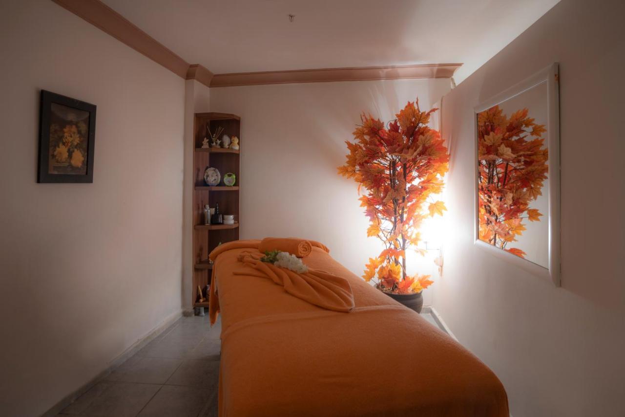 Villa Side Hotel מלון סייד