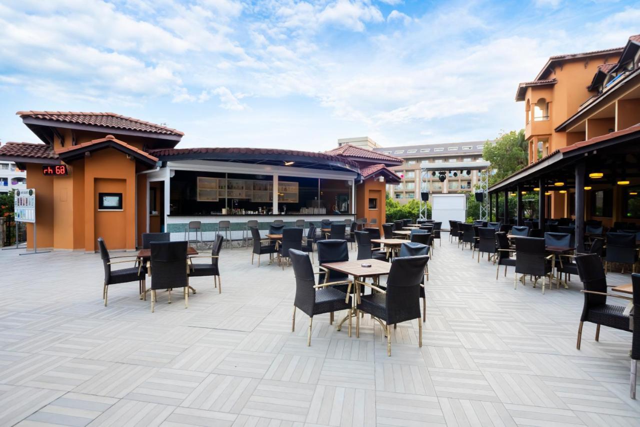 Villa Side Hotel מלון